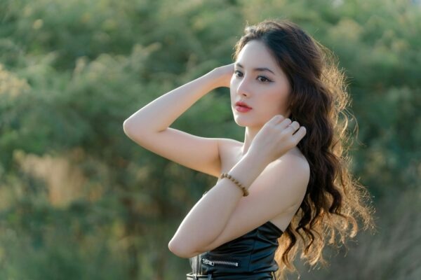 Rozšírenie 4P na 7P: Implementácia faktorov ľudia, procesy a fyzické prostredie