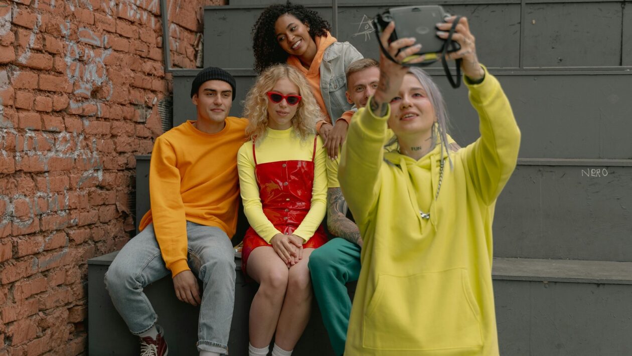 Social Data Intelligence: Analýza dát a hĺbkové poznatky zo sociálnych médií